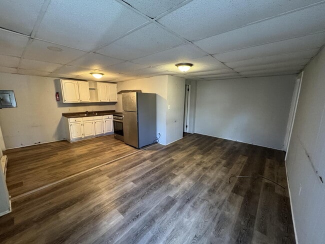 Foto del edificio - 663 E Market St