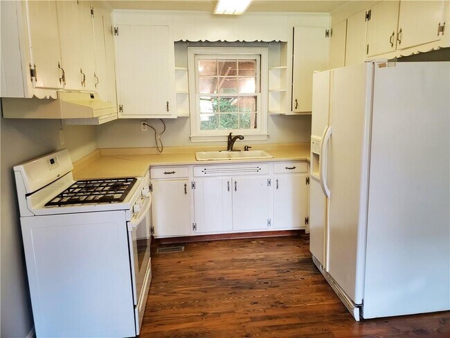 Foto del edificio - 939 Turner Dr SE