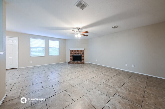 Building Photo - 1036 Bumble Bee Dr