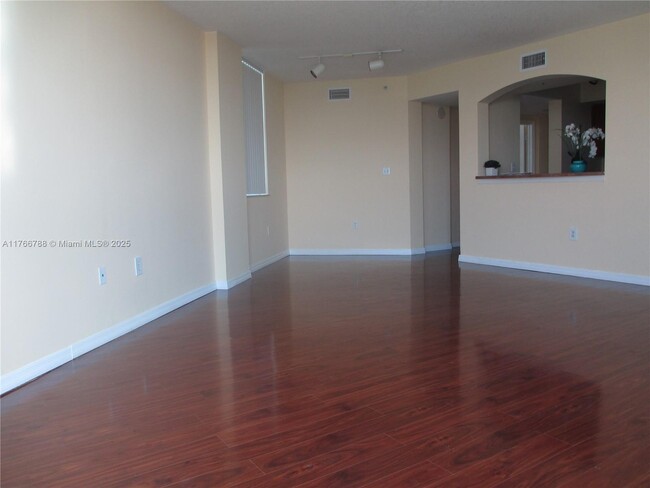Building Photo - 9201 Collins Ave
