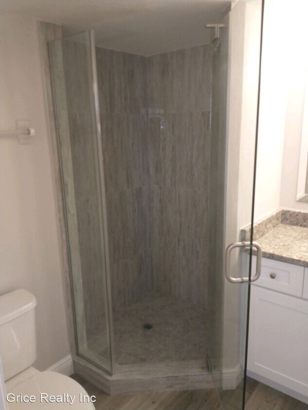 Foto principal - 2 br, 2 bath House - 5309 Summerlin #902