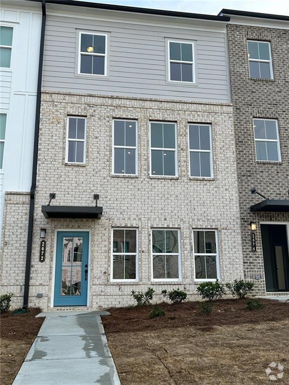 Westchester Commons Apartments for Rent with Washer & Dryer