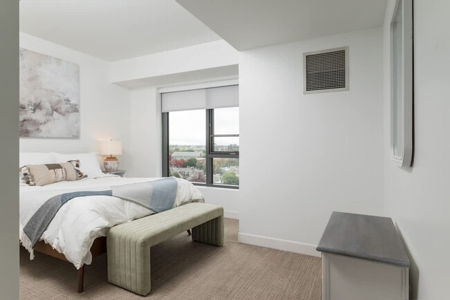 Building Photo - 425 Massachusetts Ave