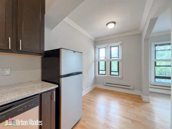 Foto del edificio - 4735 N Hermitage Ave