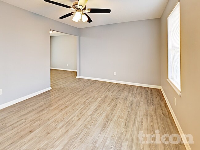 Building Photo - 19 Sterling Ridge Ct