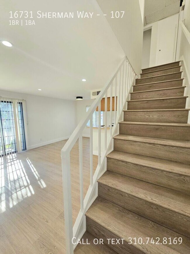 Foto del edificio - 16731 Sherman Way