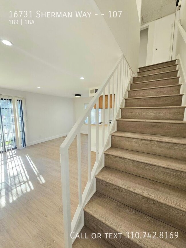 Building Photo - 16731 Sherman Way