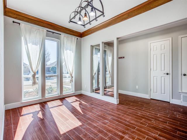 Building Photo - 1319 Sandy Creek Dr