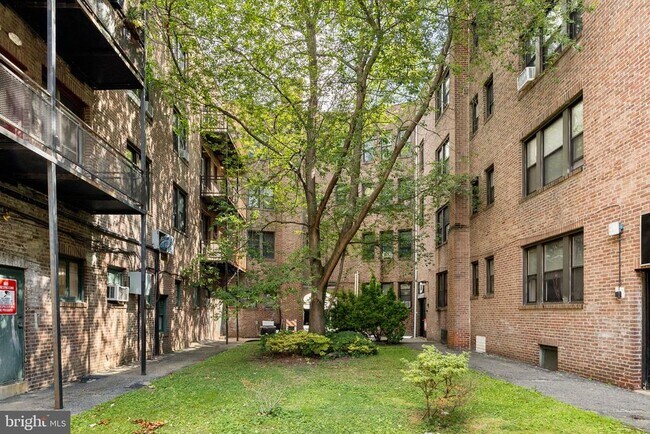 Foto del edificio - 7250 Chestnut St