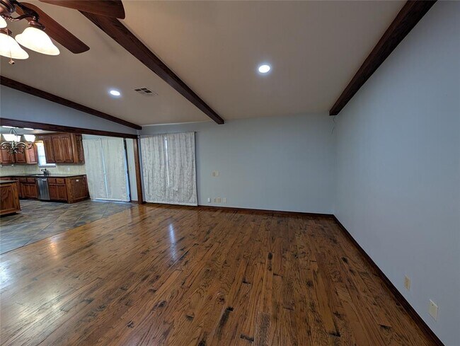 Foto del edificio - 409 SW 27th Pl