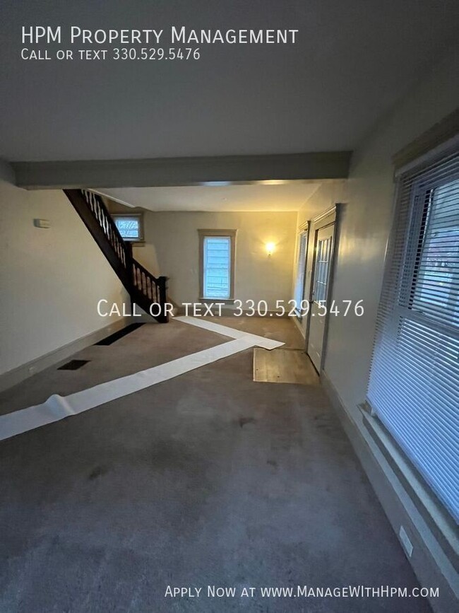 Foto del edificio - Call 330-529-5476 To Schedule Showing! Mov...