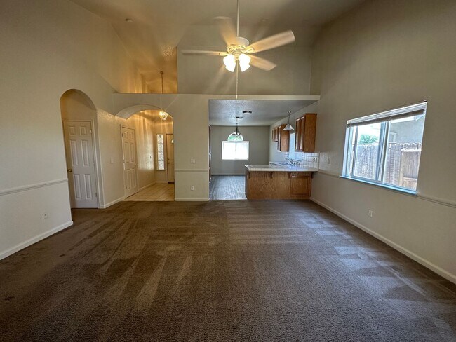 Foto del edificio - 3625 Incline Ct