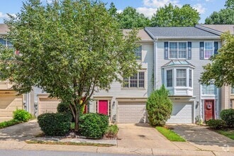 Building Photo - 8410 Woodland Manor Dr