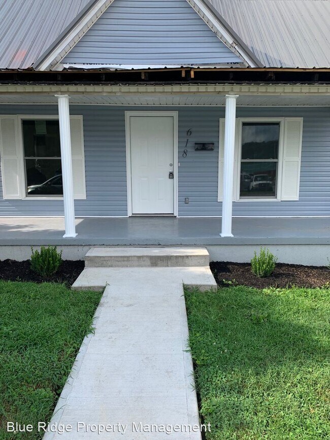 Building Photo - 2 br, 2 bath House - 618 E Maple Street
