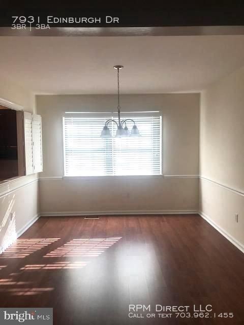 Building Photo - GORGEOUS AND MOVE IN READY!!