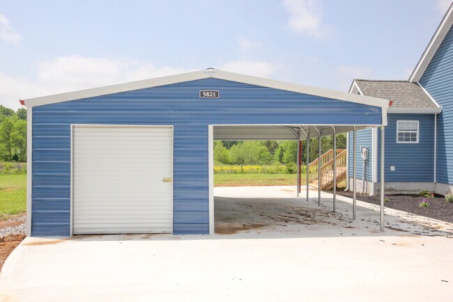 Foto del edificio - 5821 Highland Lick Rd