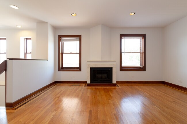 Building Photo - 315 S Ashland Ave
