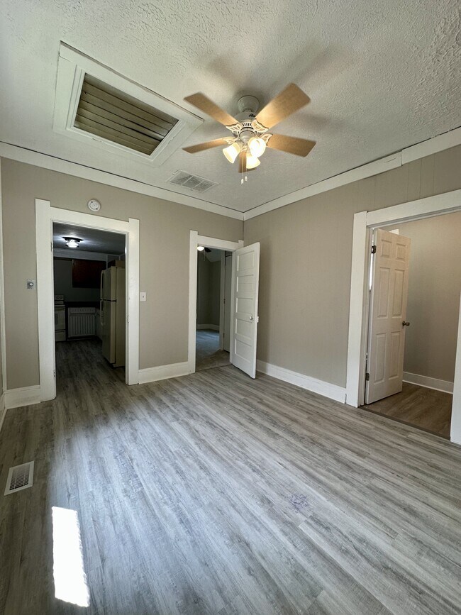 Foto del edificio - 2441 Pearl St
