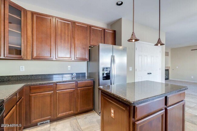 Building Photo - 44304 W Neely Dr