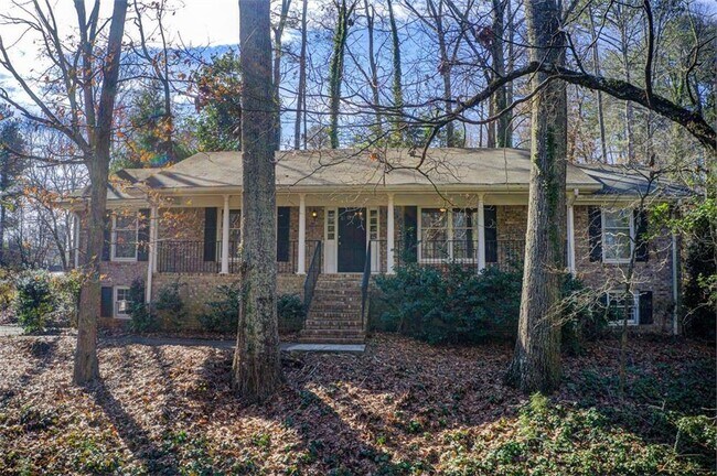 Building Photo - 859 Candy Ln SW