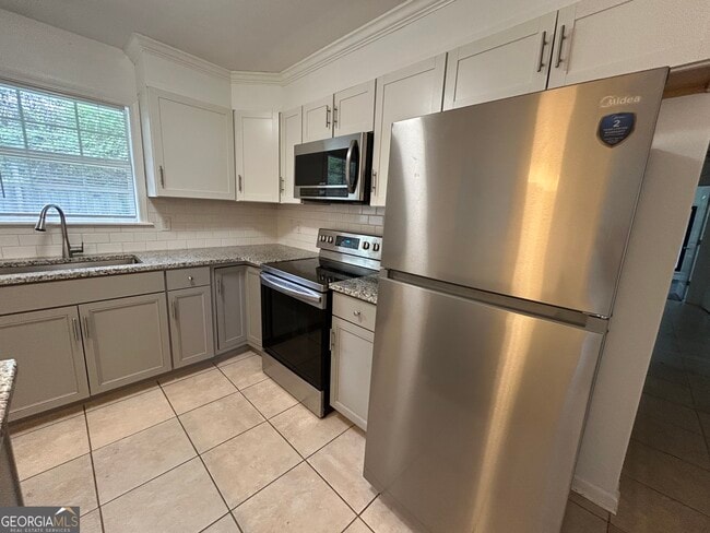 Foto del edificio - 5 Indianola Dr