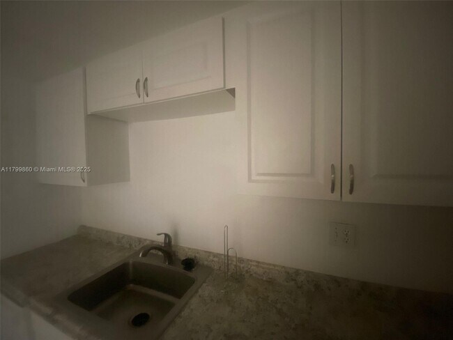 Foto del edificio - 1465 NE 123rd St