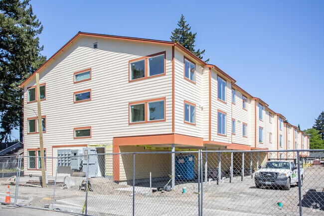 Building Photo - 14708 NE Glisan St