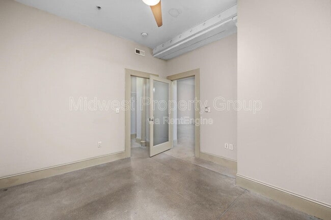 Building Photo - 4244 Chouteau Ave