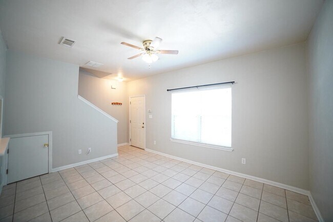 Foto del edificio - 2403 Hartsfield Rd