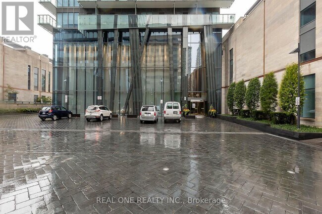 Building Photo - 65-PH65 St Mary St