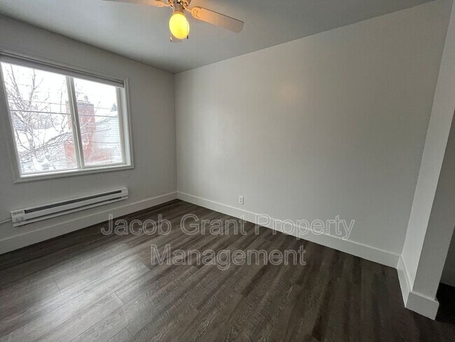 Foto del edificio - 675 Tiger Ave