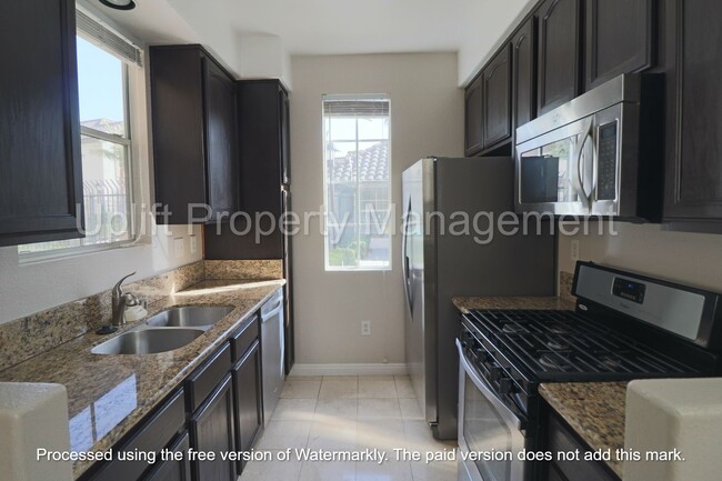 Foto del edificio - 2 Bed, 2 Bath Condo AVAILABLE NOW!