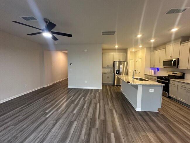 Foto del edificio - 4637 Electric Ave SW