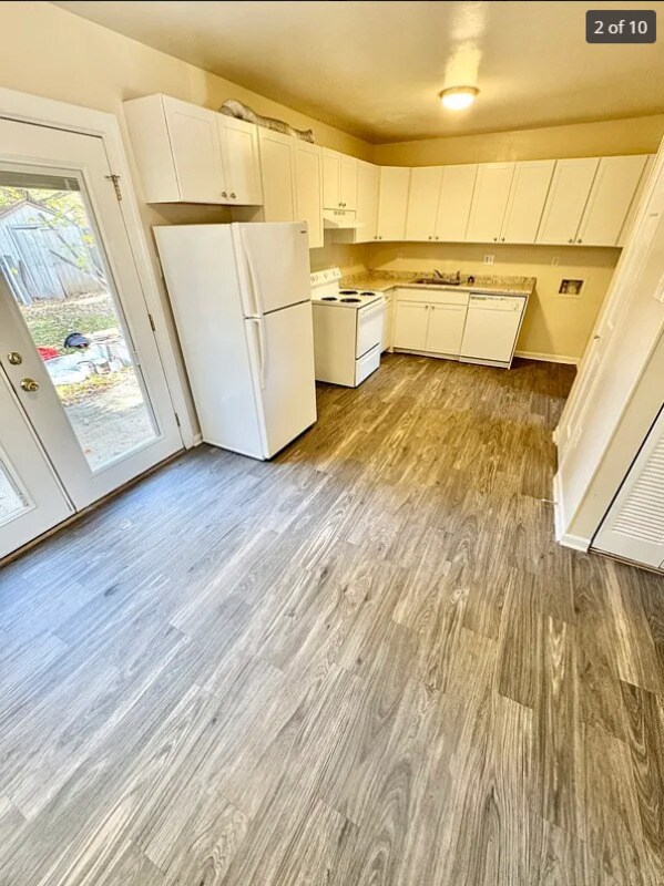 Foto del edificio - 200 Knightsmanor Ct