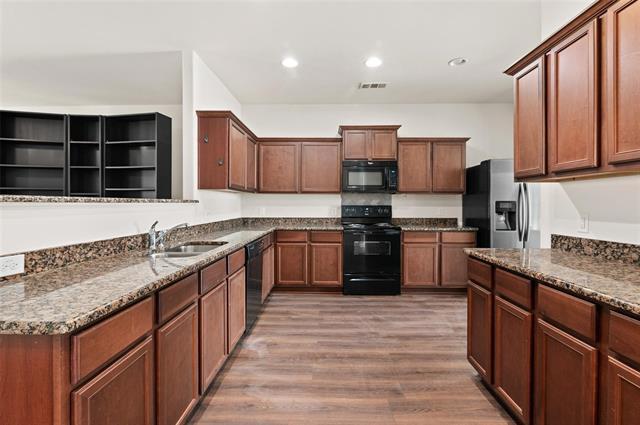 Building Photo - 2120 Mulberry Dr
