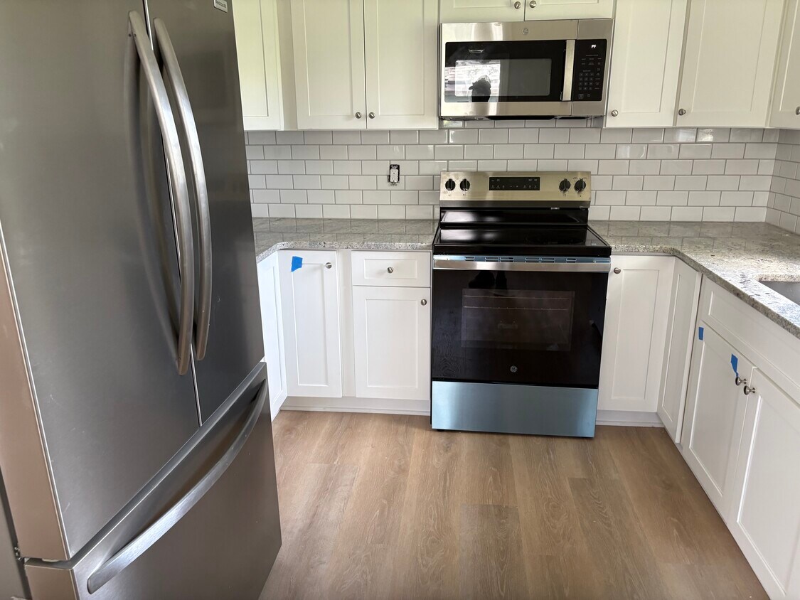 Foto principal - 663 Gibbard Ave