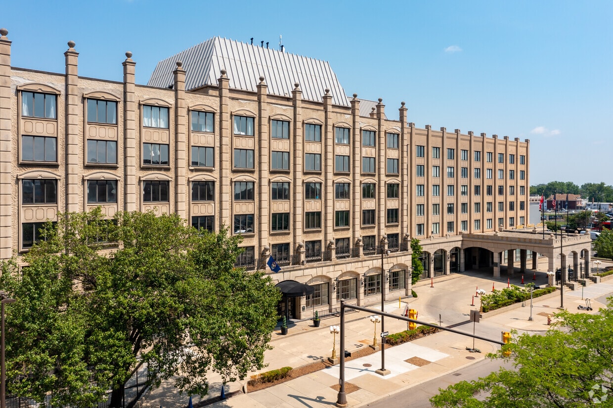 Foto principal - St. Regis House Apartments