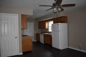Building Photo - 1809 Kraig Dr