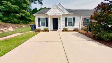 Building Photo - 1739 Elizabeth St