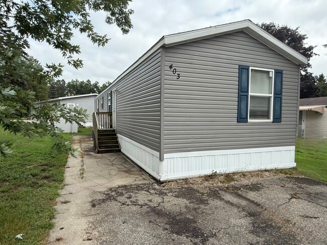 Building Photo - 403 Steven A Ln