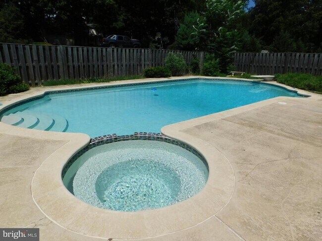 Foto del edificio - 11304 Valley Rd