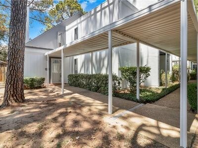 Building Photo - 414 Hollyhill Ln