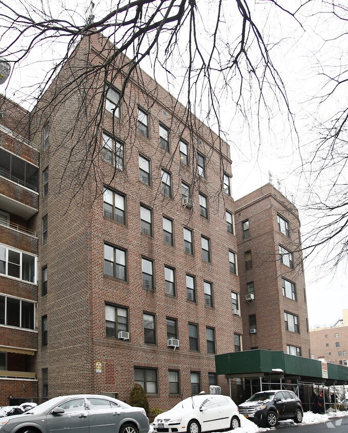 Building Photo - 9747 Shore Rd
