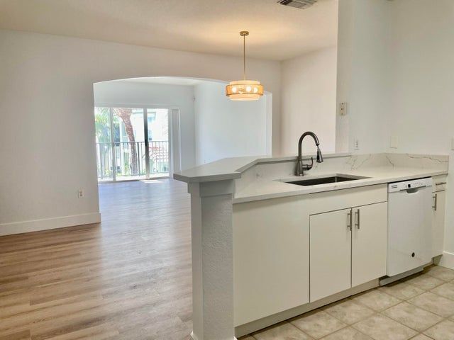 Foto del edificio - 1503 Belmont Pl