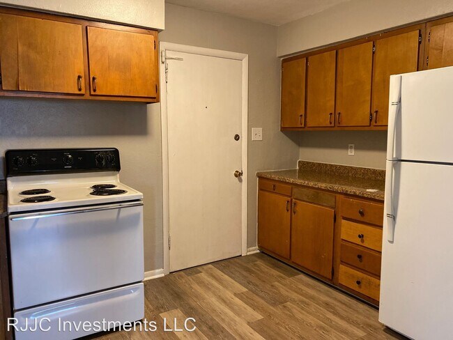 Foto del edificio - 1921 Oxford Cir