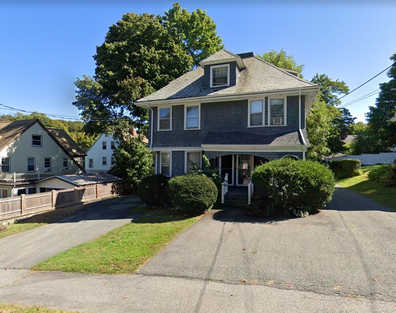 10 Pembroke St Unit 1, Newton, MA 02458 Apartments in Newton, MA