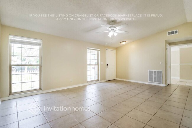 Foto del edificio - 9709 Rushwood Ct