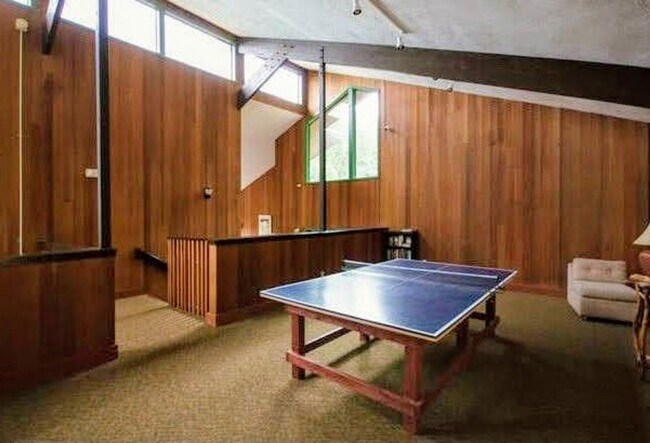 Building Photo - 2 br, 1.5 bath House - 138 Treehill Loop