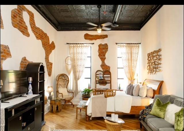 Foto principal - 115 E Moore Ave