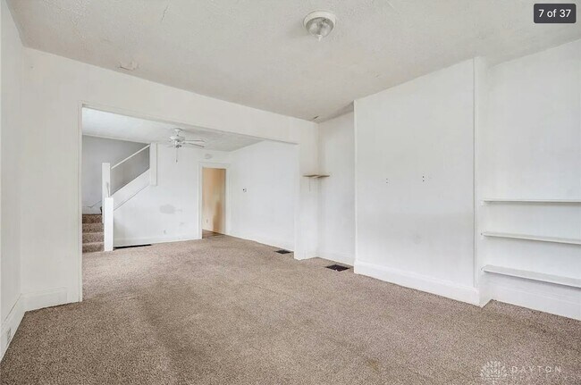 Foto del edificio - 818 Troy St